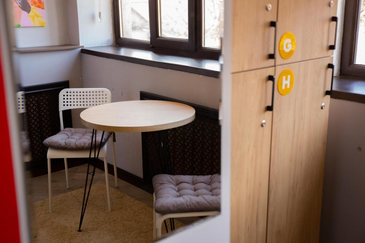 People Hostel Bishkek Exterior foto