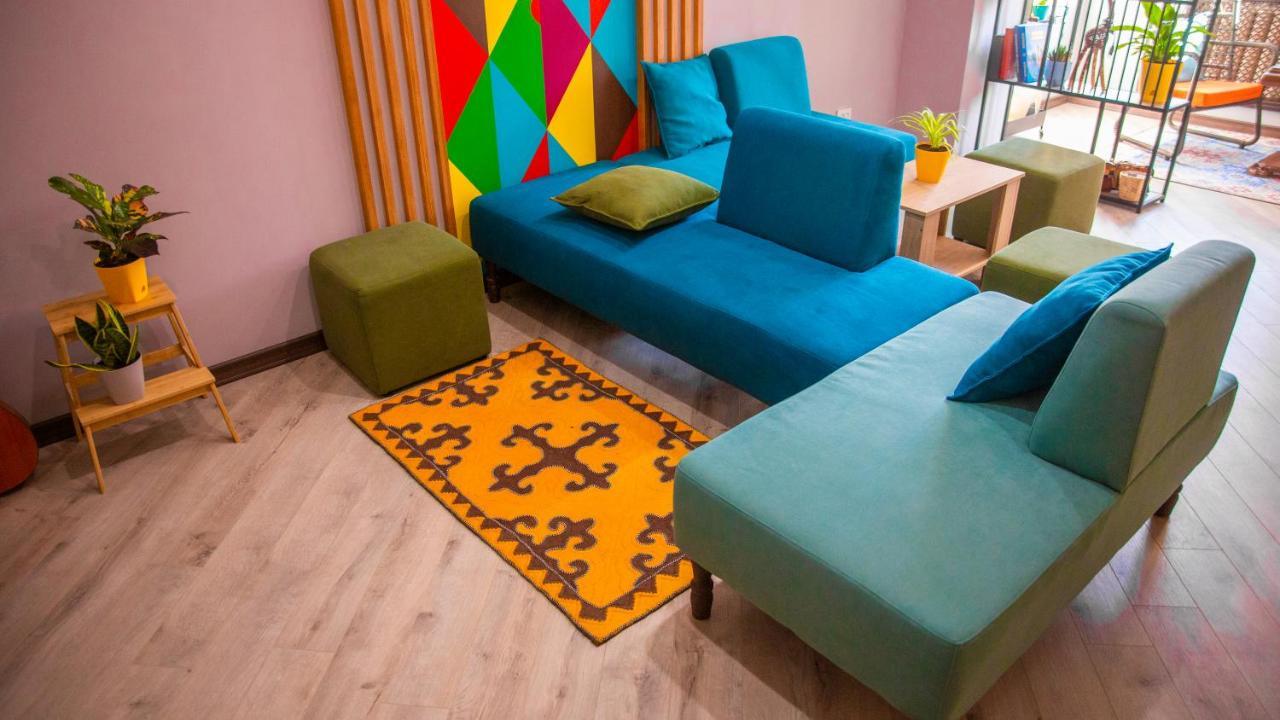 People Hostel Bishkek Exterior foto